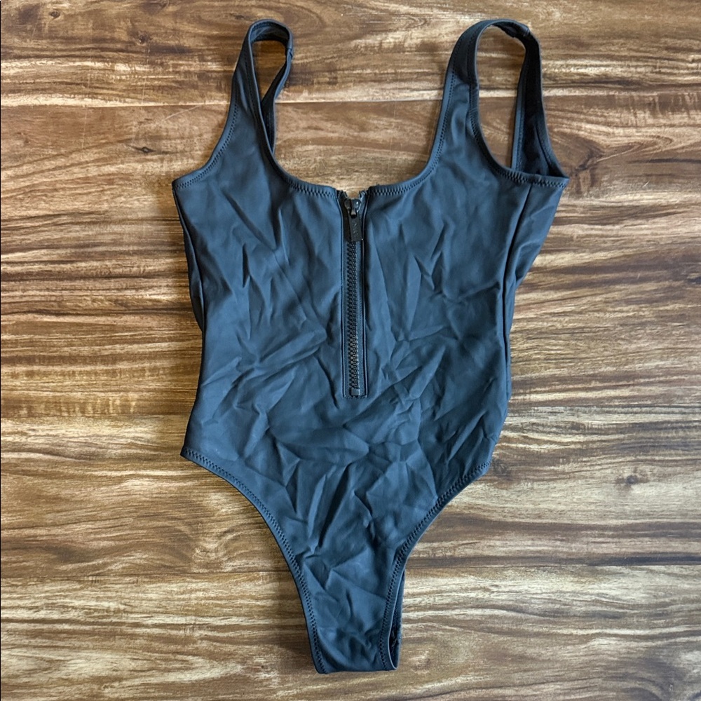 Hoaka Black Zip-Front One-Piece Swimsuit size Small Faux Leather Feel